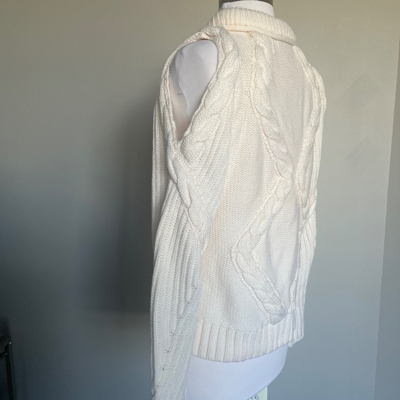 INTERMIX Elora Cold Shoulder Ivory Chunky Cable Knit Cutout Cocktail Sweater M - Picture 10 of 15